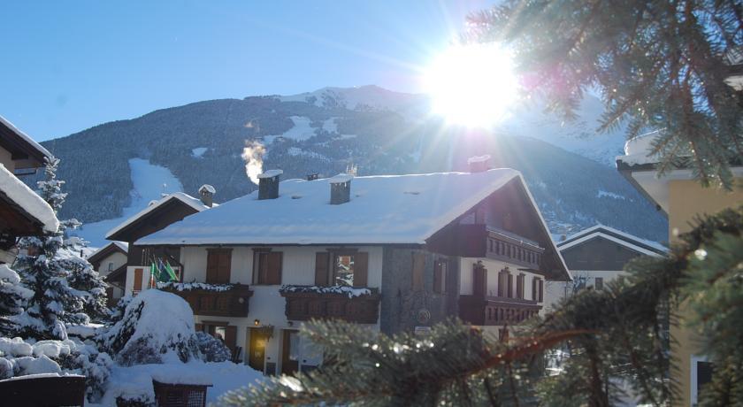 Residence Lord Byron Bormio Exterior foto