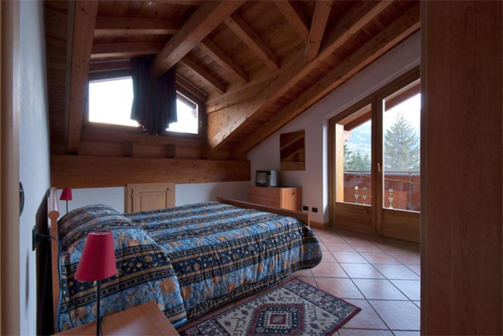Residence Lord Byron Bormio Habitación foto