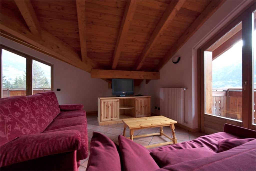 Residence Lord Byron Bormio Habitación foto